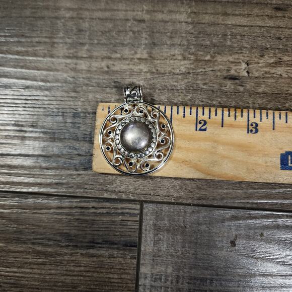 Silver colored pendant from RMN - Picture 4 of 4